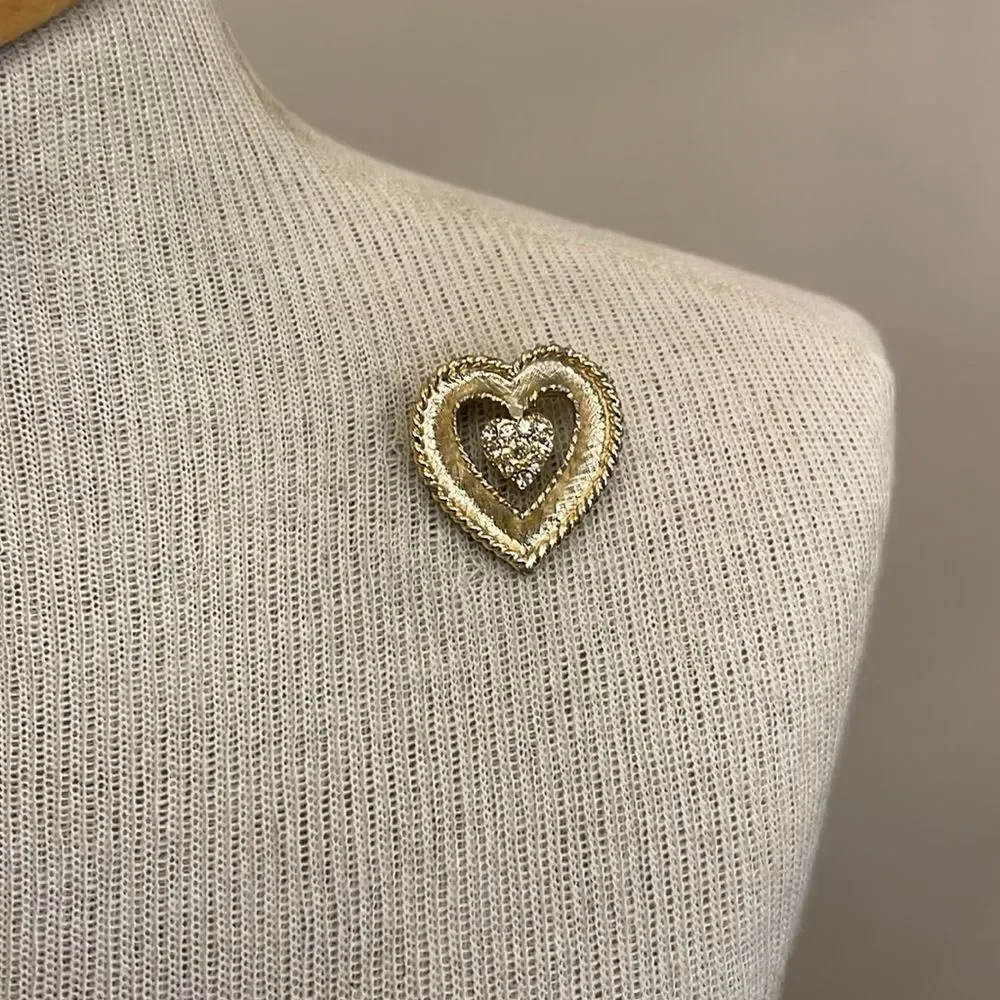 Vintage Light Gold-tone Texture Heart Pin with Rhinestone Accents